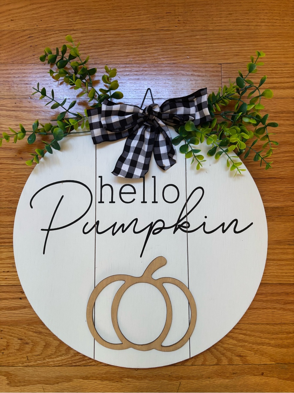 Hello Pumpkin Round Wall Sign - Black & White
